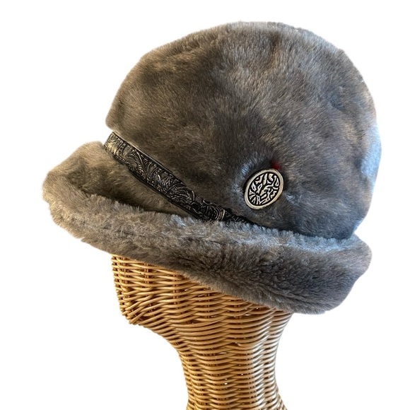 Vintage Faux Fur Gray German Russian Cossack Hat - Picture 1 of 9